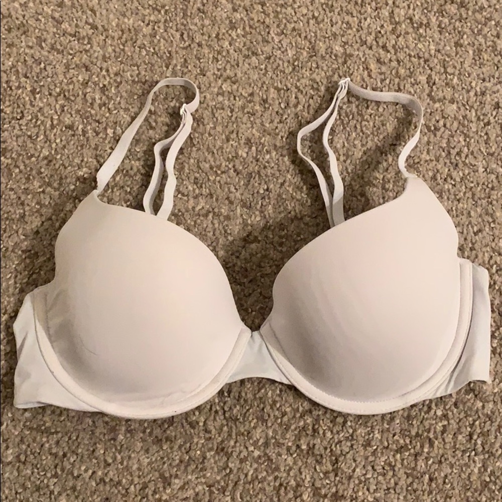 Victoria’s Secret white bra